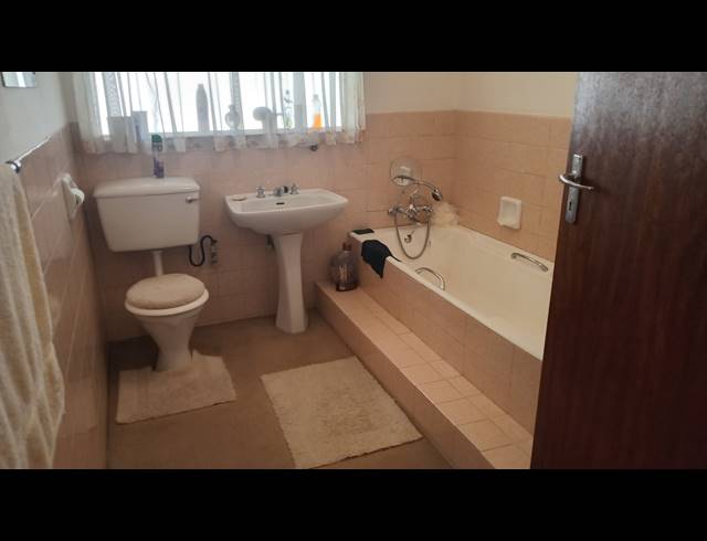 3 BEDROOM HOUSE FOR SALE IN KENSINGTON B